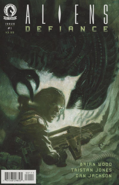 Cover for Aliens: Defiance (Dark Horse, 2016 series) #1 [Massimo Carnevale Cover]