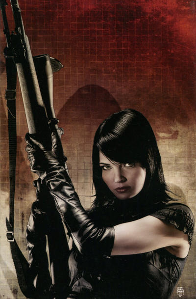 Cover for Jennifer Blood (Dynamite Entertainment, 2011 series) #11 ["Virgin Art" Retailer Incentive Tim Bradstreet]