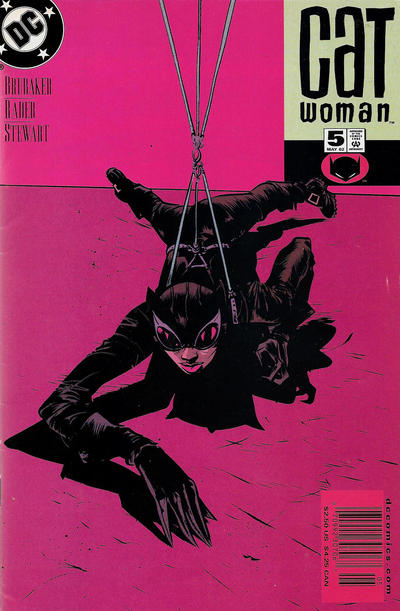 Cover for Catwoman (DC, 2002 series) #5 [Newsstand]