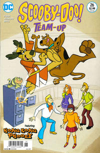 Cover for Scooby-Doo Team-Up (DC, 2014 series) #26 [Newsstand]